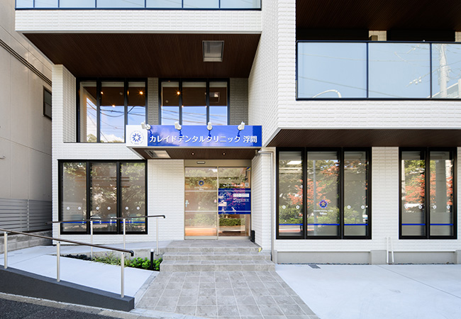 入口（スロープあり）